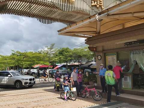 遊客白天可逛虎頭埤風景區晚上逛燈會