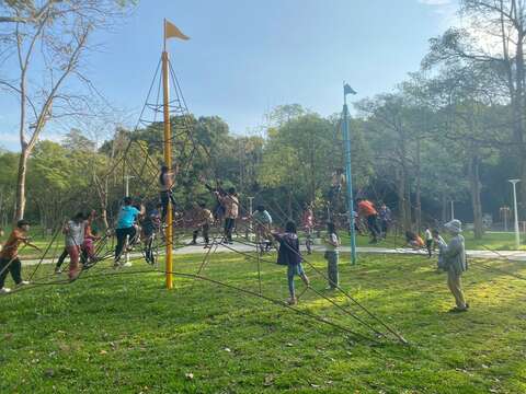 向陽關懷協會孩童攀爬網體驗-3