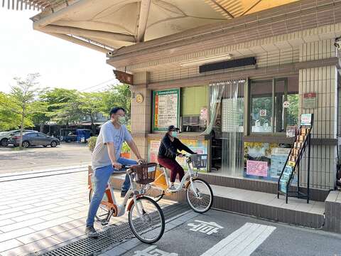 搭配微笑單車YouBike體驗台南低碳旅遊的完善服務與便利