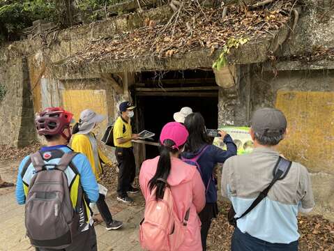 帶領大家前往新化神社舊參拜道，包括鳥居、御神橋、拜殿、本殿、社務社及地下神明避_0